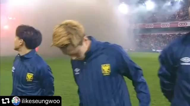 イ・スンウのインスタグラム：「⚽️💪🏽 #괜찮아요」