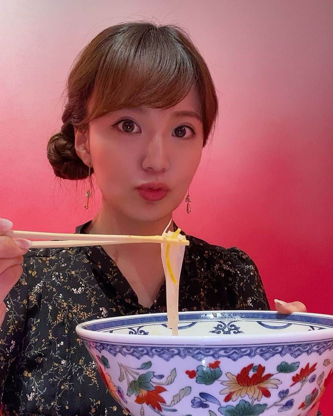 那津あやこのグルメインスタ