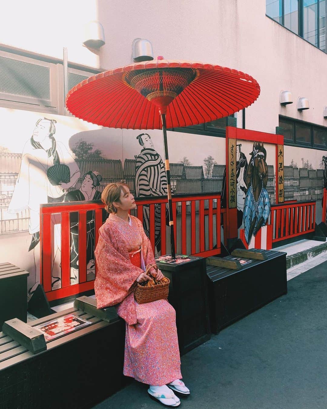 磯田 ひかる(Hikaru Isoda) のインスタグラム：「Kimono🏮👘🏮👘 私が着ると、大江戸温泉感出るのはなぜ😎 着物似合うようになりたい！！！」