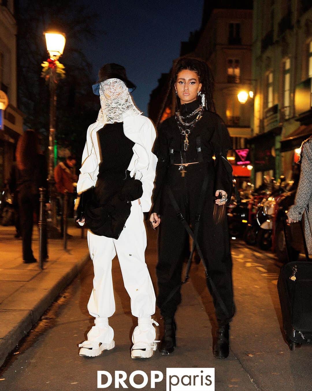 Droptokyoさんのインスタグラム写真 - (DroptokyoInstagram)「PARIS STREET STYLES #🇫🇷@drop_paris #streetstyle#droptokyo#paris#france#streetscene#streetfashion#streetwear#streetculture#tokyofashion#japanfashion#fashion#parisfashionweek#パリ#parisstreetstyle#parisfashion#pfw#2020aw#ストリートファッション Photography: @kyoheihattori」3月8日 21時00分 - drop_tokyo