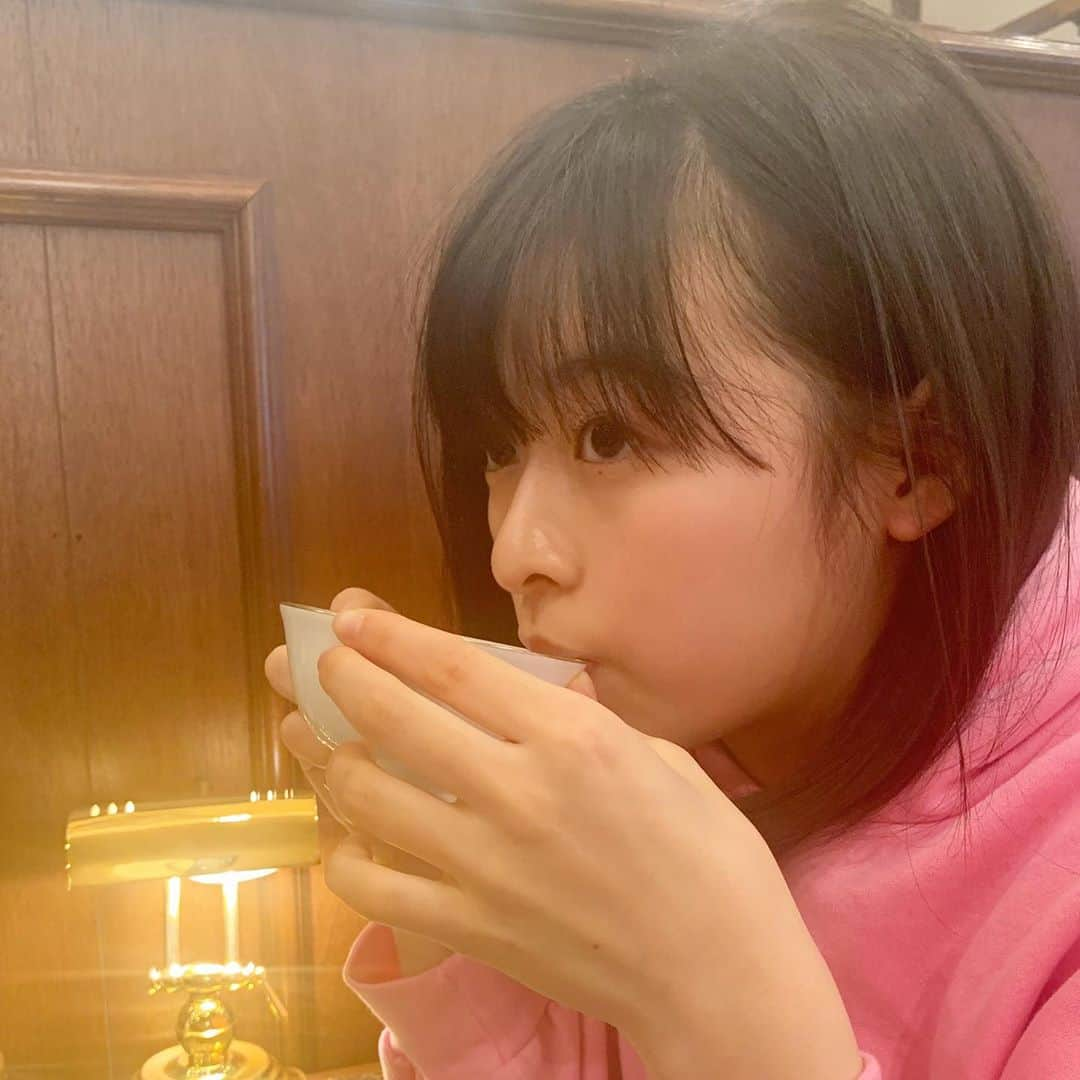 森七菜さんのインスタグラム写真 - (森七菜Instagram)「お茶タイム☕️ #打ち合わせ #撮影帰り #色々撮影してます #今月後半から来月にかけて #色んな解禁あるかもですよー！？#匂わせ 笑」3月8日 22時16分 - morinana_official