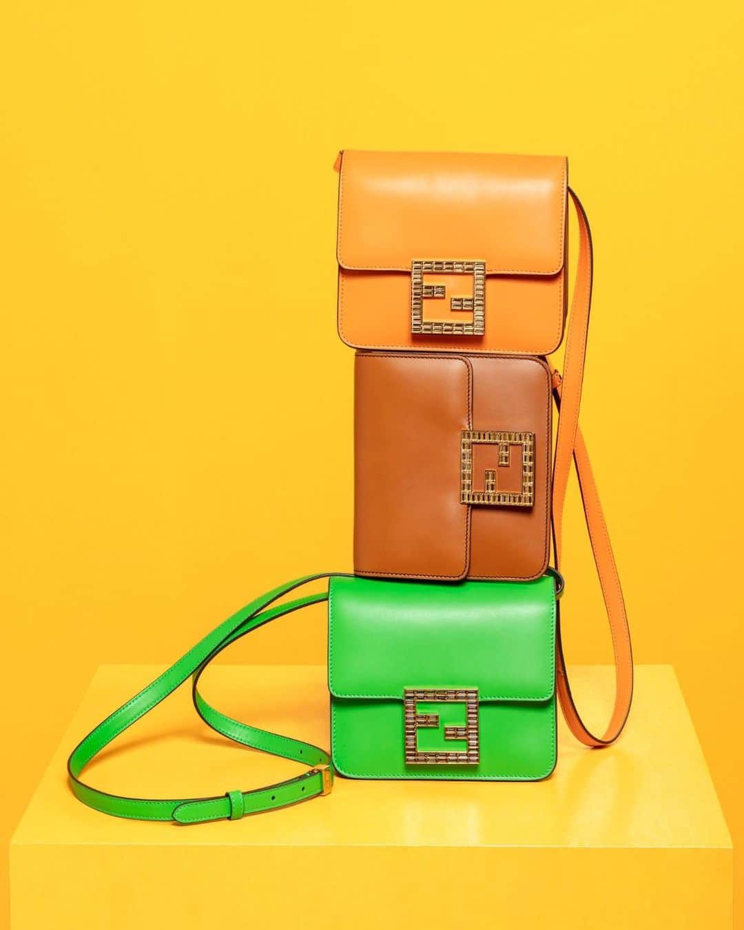 Fendiさんのインスタグラム写真 - (FendiInstagram)「Ultra-modern, considered, and pulse-raising – the #FendiSS20 bag is destined to get you noticed. Find your perfect plus one for the season ahead at Fendi.com.  #FendiFab」3月8日 22時22分 - fendi