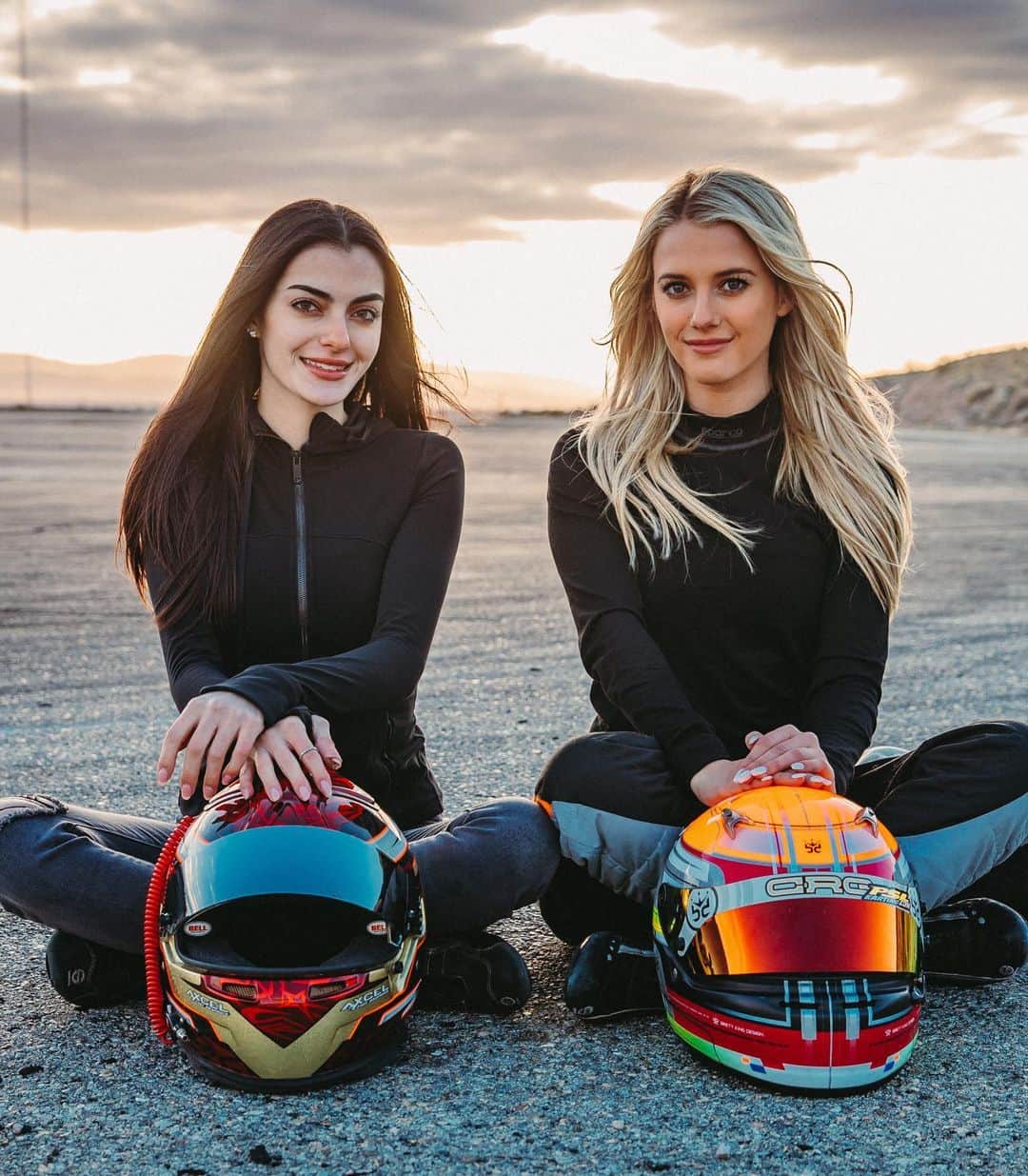 Lindsay Brewerのインスタグラム：「Happy international women’s day❤️🏁 #ladydriven」