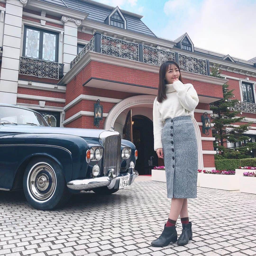 うえむらちかさんのインスタグラム写真 - (うえむらちかInstagram)「本日の #coordinate 👗﻿ ﻿ tops ☞ @anayi_official  skirt ☞ @ladypara_offcial  shoes ☞ @randa_pic ﻿  #レディパラ のタイトスカートが届いたので﻿ 合わせて #コーディネート してみました💕﻿ ﻿ #ANAYI の #トップス もどちらも #小柄女子コーデ に﻿ ぴったりのサイズ感で🙆‍♀️﻿ ﻿ ﻿ #冬服コーデ﻿ #コーディネート #冬服 #Sサイズ #5号サイズ #ストロベリーショップ #伊勢丹ストロベリーショップ #XSサイズ #小柄女子 #Sサイズコーデ﻿ #フォトスポット #150cm #150cmコーデ #大人コーデ」3月8日 23時29分 - uemurachika