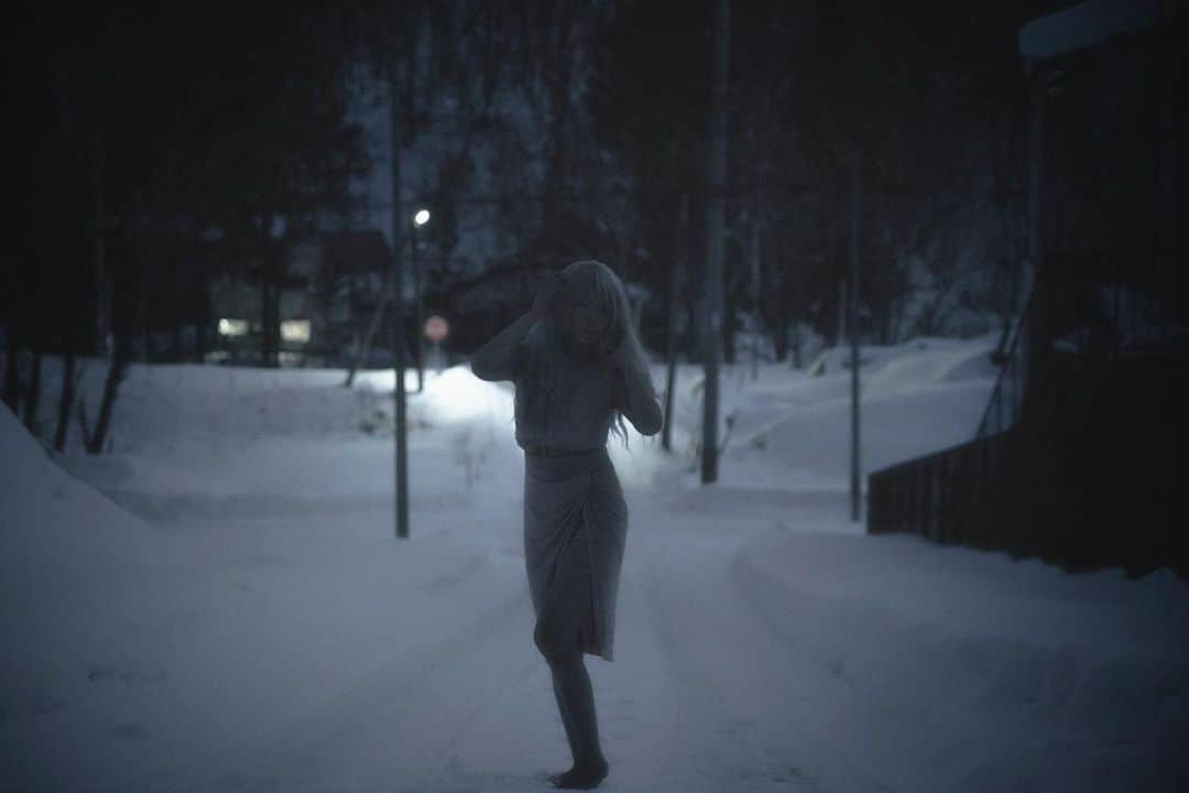 松すみれさんのインスタグラム写真 - (松すみれInstagram)「﻿ ﻿ In the corner of the forgotten town.﻿ ﻿ ﻿ Photographer：YAS. (Twitter only)﻿ Location Hokkaido, Japan﻿ ﻿ ﻿ #札幌モデル #被写体 ﻿ #闇月同盟 #暗がり同盟 ﻿ #作品撮り #北海道 ﻿ #写真で伝えたい私の世界 ﻿ #誰かの性癖に刺され ﻿ #g_o_d_a #kuragaridoumei ﻿ #dark_moon_alliance ﻿ #abandonedhorrors ﻿ #rox_captures ﻿ #gallery_of_dark_arts ﻿ #emotional_dark_pictures ﻿ #masters_of_darkness ﻿ #souls_hunters ﻿ #dark_infinity﻿ #creative_portraits ﻿ #gallery_of_dark_arts ﻿ #darkgrammar ﻿ #solv_whispers﻿ #moody_captures ﻿ #_dark_souls_portraits_ ﻿ #thedarkpr0ject #darkbeauty﻿ #theportraitpr0ject ﻿ #japanesehorror ﻿ #hauntinghumans ﻿ #everything_in_your_world」3月8日 23時53分 - omatsudayo