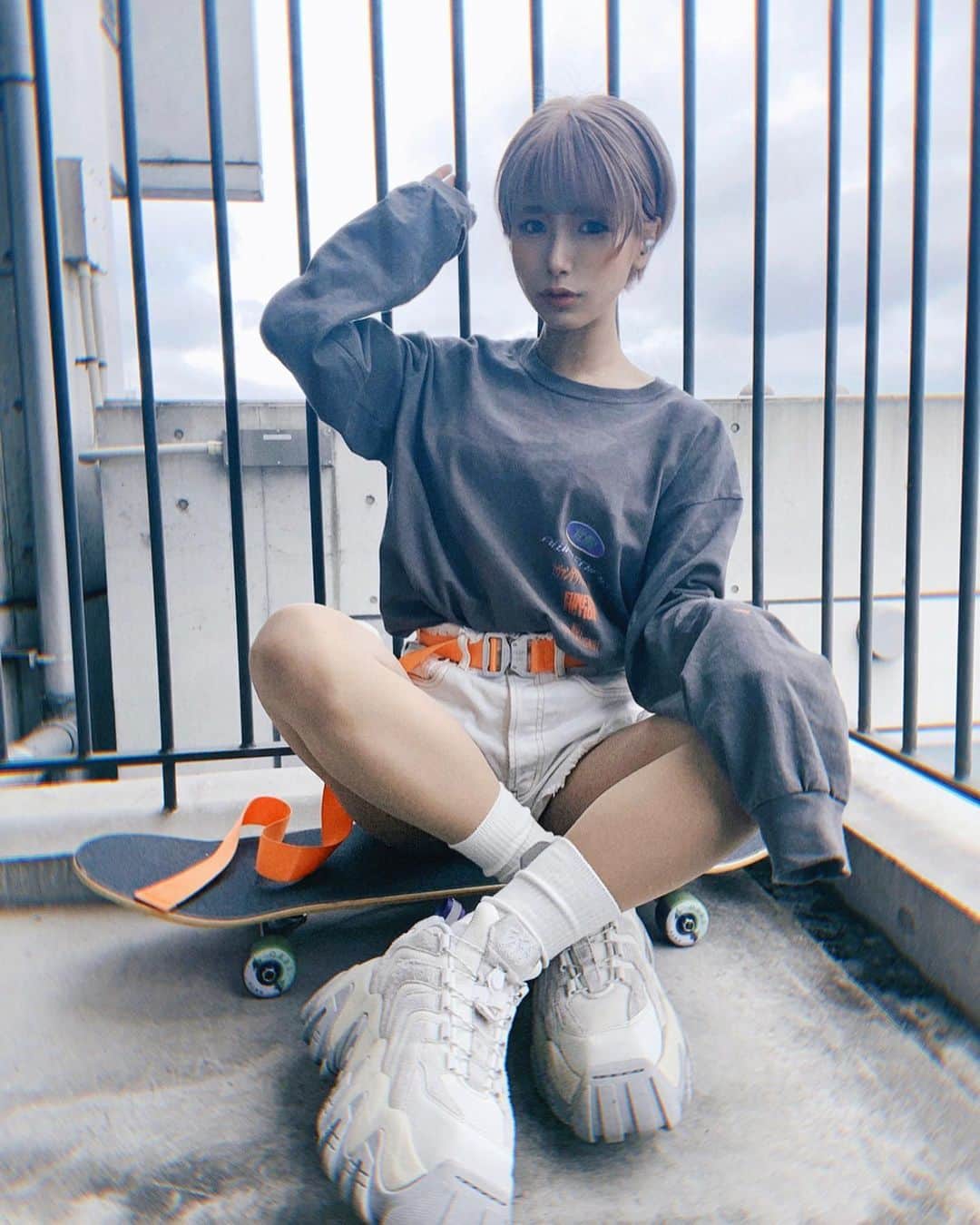 病夢やみいのインスタグラム：「6月まだかね6月 エヴァ:|| 最後3枚目転けてしまった。皆さんお元気ですか❔  #シンエヴァンゲリオン劇場版 #ヱヴァンゲリヲン新劇場版 #エヴァンゲリオン#初号機  #evangelion#ootd#eytys#fun_for_fiction#aviot」