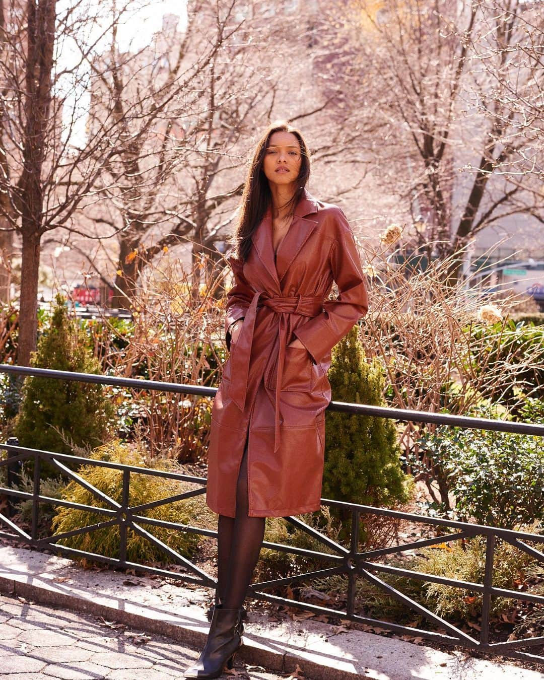 ライス・リベイロさんのインスタグラム写真 - (ライス・リベイロInstagram)「Another day in the city @revolve x @camilacoelhocollection」3月9日 1時05分 - laisribeiro