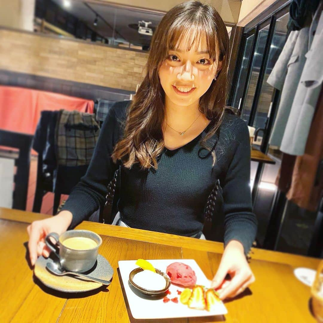 間瀬遥花さんのインスタグラム写真 - (間瀬遥花Instagram)「. . 最近食べたおいしいもの 丸の内の古民家イタリアン🍽🇮🇹 . 劇団時代から10年来の友達のお祝い🥂 お酒飲みながらコース料理とか大人になったな〜前菜撮り忘れたけど . . . #シオン #syon #イタリアン #隠れ家 #隠れ家レストラン #隠れ家イタリアン #古民家レストラン #古民家イタリアン #ダイニングバー #丸の内 #丸の内グルメ #名古屋 #名古屋イタリアン #名古屋ディナー #ディナー #ディナーコース #お祝い  #最近食べたおいしいもの」3月9日 1時57分 - maseharu_929