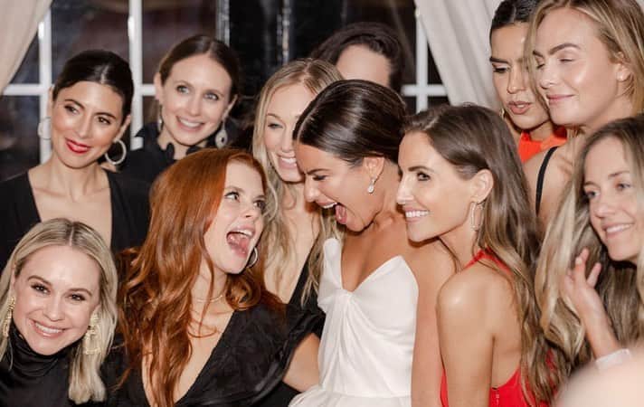 リア・ミシェルのインスタグラム：「It’s #internationalwomensday and I am so grateful to have been raised by the most incredible and strong mother 💓 and to be surrounded each day by the fiercest group of women in my life who are mothers, business owners, activist, wives and boss women who inspire me every single day! 🙌🏻✨」