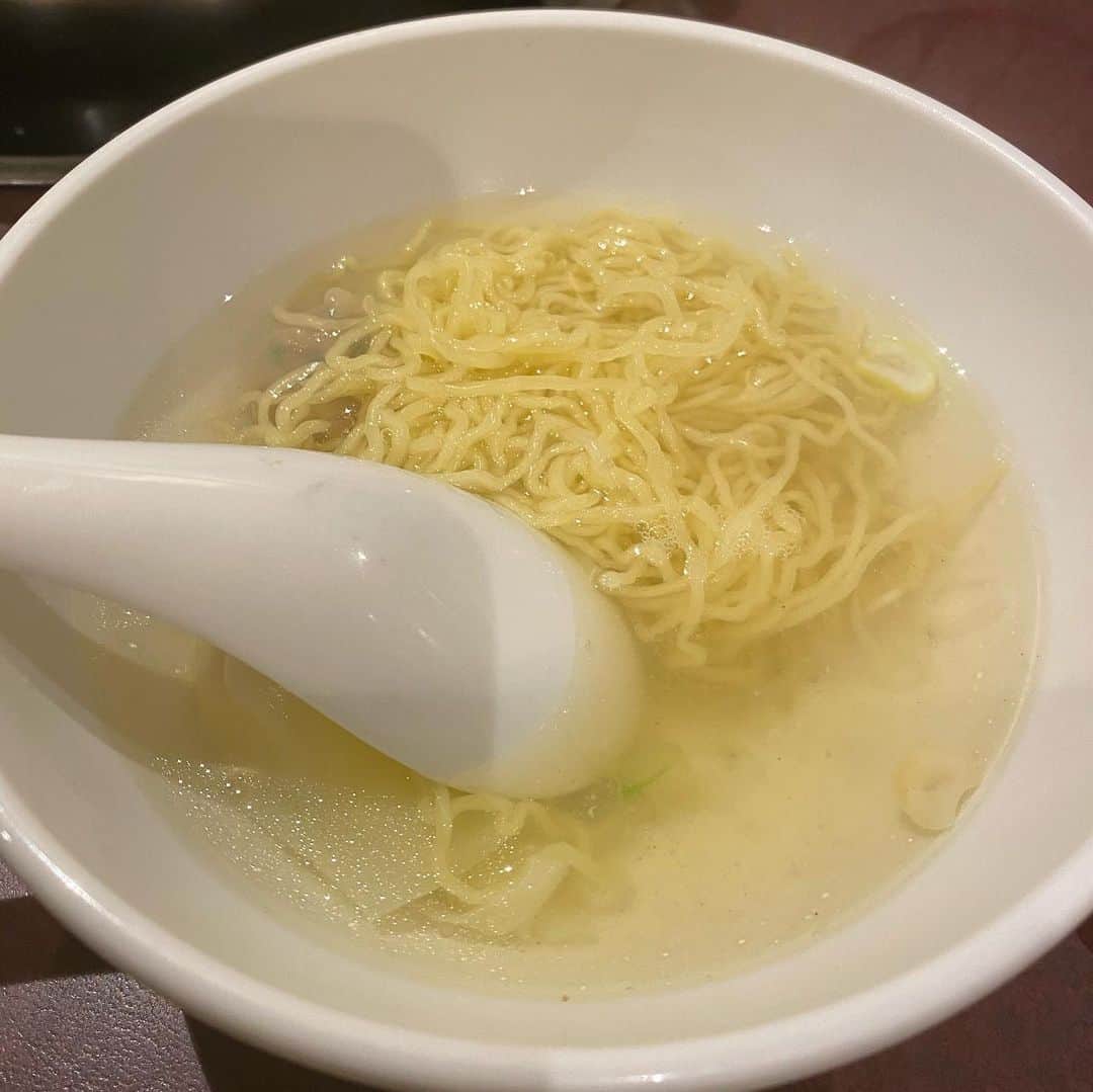 金巻ともこさんのインスタグラム写真 - (金巻ともこInstagram)「もしや予約取れるのでは！？　と久しぶりの銀座しゃぶ通。5種食べ放題だよー。満足しました。 #銀座しゃぶ通 #しゃぶ通 #しゃぶしゃぶ #しゃぶしゃぶ食べ放題  #おそとごはん金巻」3月9日 13時36分 - tomotomoco