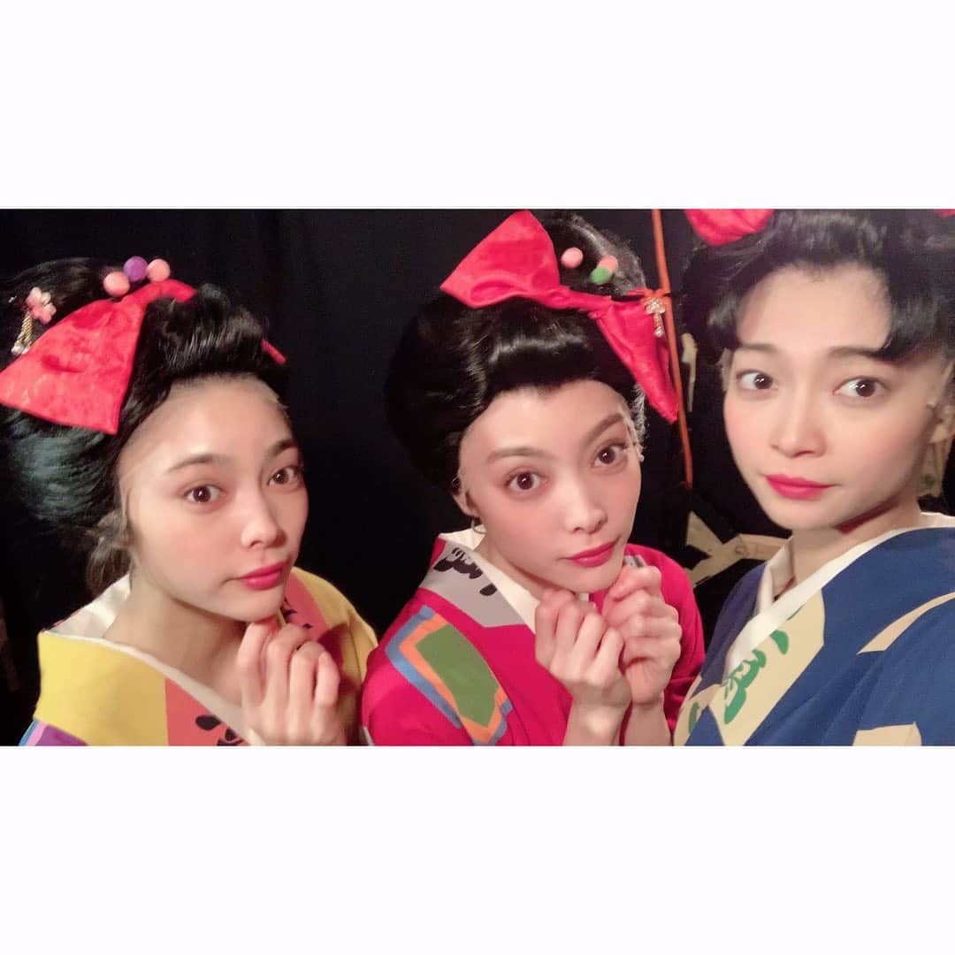 Macoto Tanaka 田中真琴さんのインスタグラム写真 - (Macoto Tanaka 田中真琴Instagram)「. 今更ですが、 舞台『グッドバイ』では本役の草壁ヨシや、セリフのない役も合わせると7役させて頂いてました！ お葬式の参列者、ホステス、編集部員クヌギ、看護師、三つ子、追い剥ぎ、草壁よし。　 全部の役とても楽しくて、こんなに沢山演じられて、本当に生瀬さんに感謝です。」3月9日 12時19分 - mac0tter