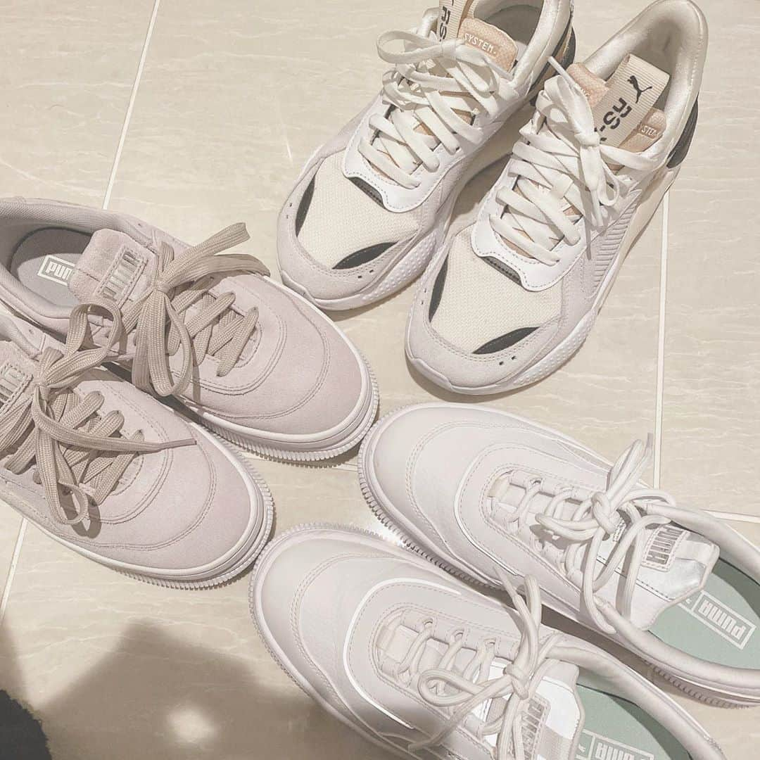 菊地亜美さんのインスタグラム写真 - (菊地亜美Instagram)「. 最近のお気に入りスニーカー👟🤍💜 by @pumajapan 🐆 しろ、しろ、ぱーぷる . #ootd #coordinate #スニーカー女子 #puma #pumawomen」3月9日 12時33分 - amikikuchi0905