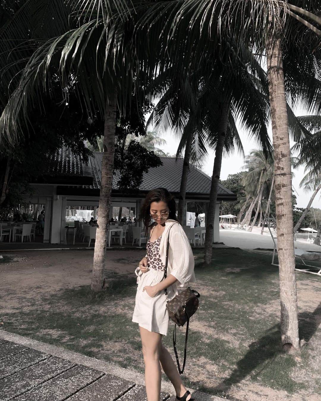 島野ミキさんのインスタグラム写真 - (島野ミキInstagram)「・ ・ セブ島で撮ったいつの日かのコーデ写真。 ・ ・ @firstclasscebu #firstclasscebu#ファーストクラスセブ#留学生活#Life#Lifestyle#セブ島#フィリピン#Philippine#🇵🇭#hotel#islanda#traveler#travel#trip#女子旅#海外好きな人と繋がりたい#旅行#旅行好きな人と繋がりたい #海外旅行#trip#cebu#pool#Bikini#girls#dayuse#lifestyle#Photo#sexy#pacificceburesort#Hotel#resort」3月9日 12時55分 - miki_shimano