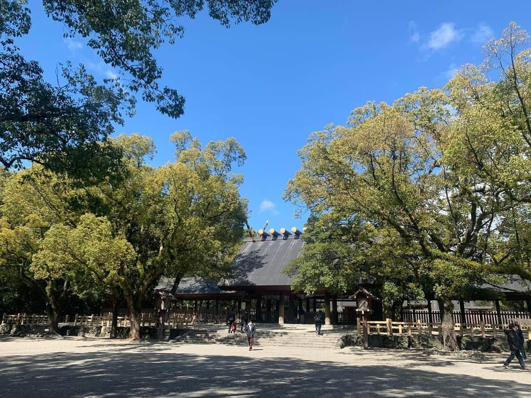 中村優さんのインスタグラム写真 - (中村優Instagram)「先日、ふらりと寄り道した熱田神宮⛩ 前回、初めて訪れた時は大雨でわからなかったけど、とても気持ちの良い場所で好きだなぁ〜✨😆」3月9日 13時07分 - nkmr_yu