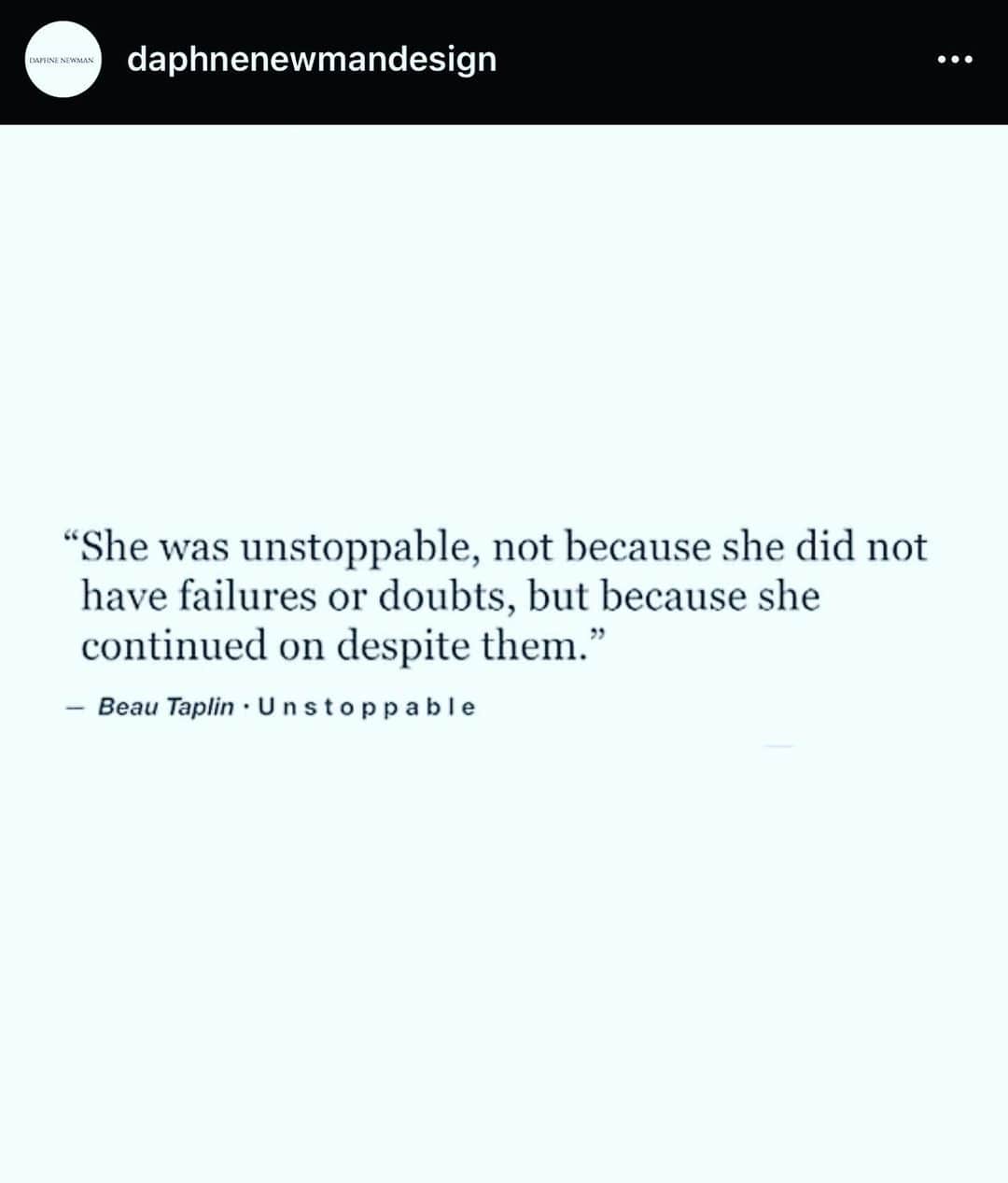 ホリー・マリー・コームズのインスタグラム：「Happy #internationalwomensday today and everyday.」