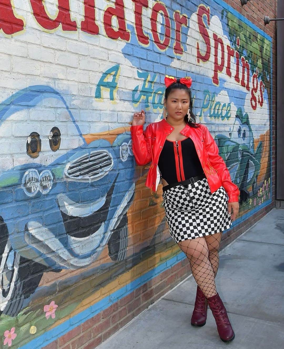 藤井美穂のインスタグラム：「I'm American made, Bud Light, Chevrolet My mama taught me wrong from right. #cars #disneybound 🧥@sheinofficial @sheincurve #SHEIN#SHEINgals Search ID: 849665 hhttp://shein.top/xynusei  mihofujiQ2 Extra 15% OFF any purchase (valid till 31 March)」