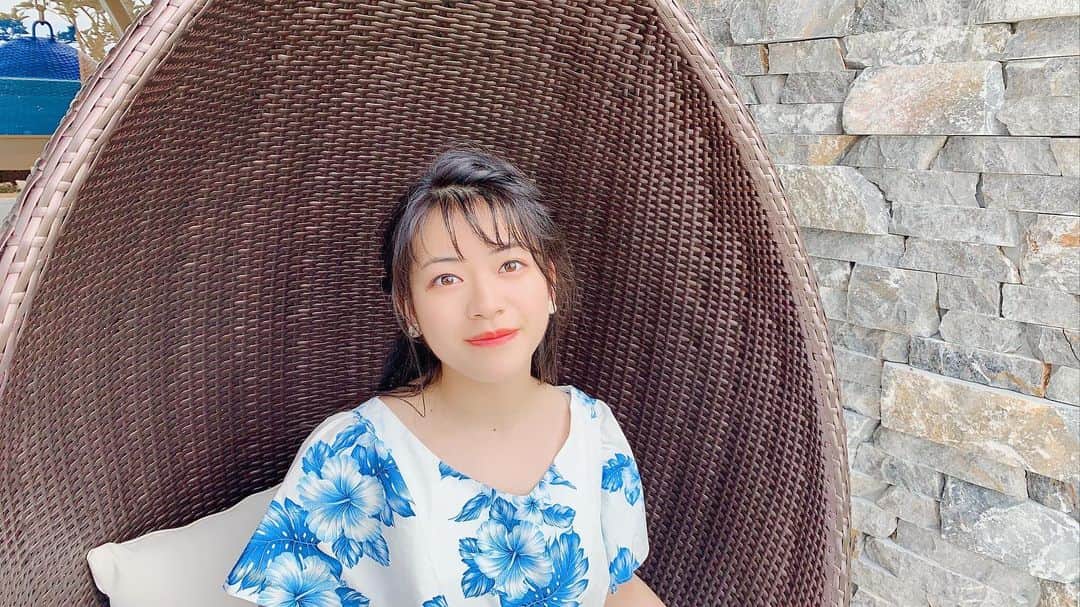 高岡薫のインスタグラム：「おはようございます！今日からも頑張ろう！沖縄で撮った写真載せます🌺  #沖縄」