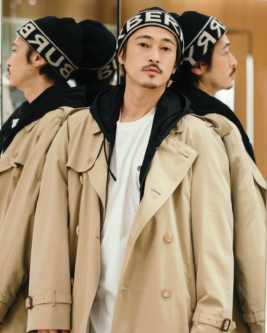 窪塚洋介のインスタグラム：「I selected a TB(Thomas Burberry:the founder of Burberry) monogram patterns button for my heritage trench coat which is a symbol of @burberry and fadeless British style by using personalize service. You can use the service at shops on the street including Ginza shop and  some department stores limited to the period in March . Every models were named from places in London. I've stayed Westminster for half year for filming by netflix, so I got a "Westminster" eponymous button.  #Burberry #BurberryTrench #london #yosukekubozuka」