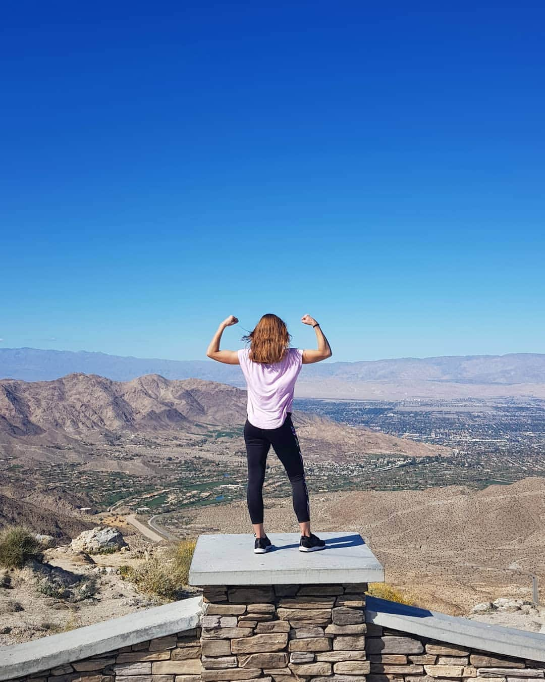 アリーゼ・コルネさんのインスタグラム写真 - (アリーゼ・コルネInstagram)「To all the strong, smart, caring, fierce, passionate and kind women out there. We can do anything 💪🦸‍♀️ #HappyInternationalWomensDay ❤」3月9日 10時31分 - alizecornet