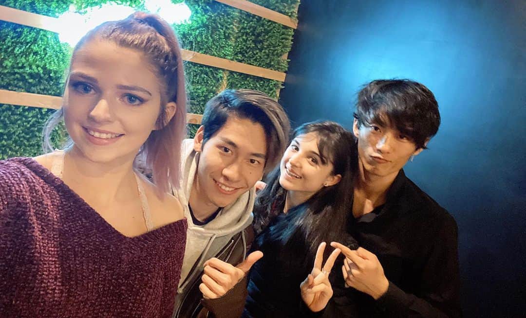 のインスタグラム：「こちらのオシャレイケメン美女有名スターYouTuberとのコラボ動画あがります。徹底的にバレエの全てを数日で叩き込みます。 . . . Great to meet @xkaylandx @hr.8ruki @nerechka  in NY. . #youtuber #ballet #film #movie #cinematic #famous #star #couple #couplegoals #はるき #ケイラ #カップル #ユーチューバー #動画」