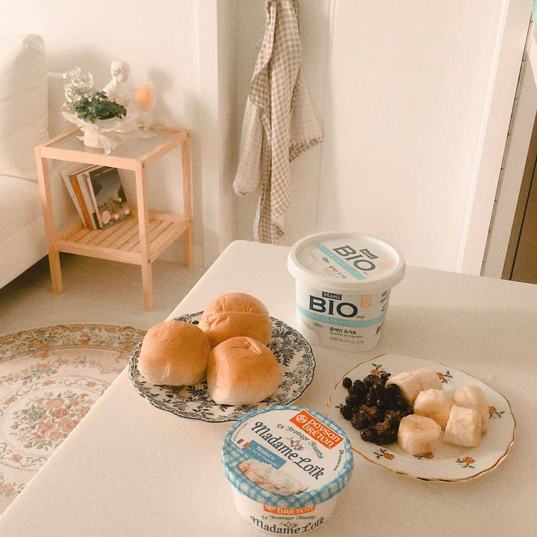 キム・ナヒさんのインスタグラム写真 - (キム・ナヒInstagram)「🍞🥖🥞」3月9日 11時36分 - knhs2