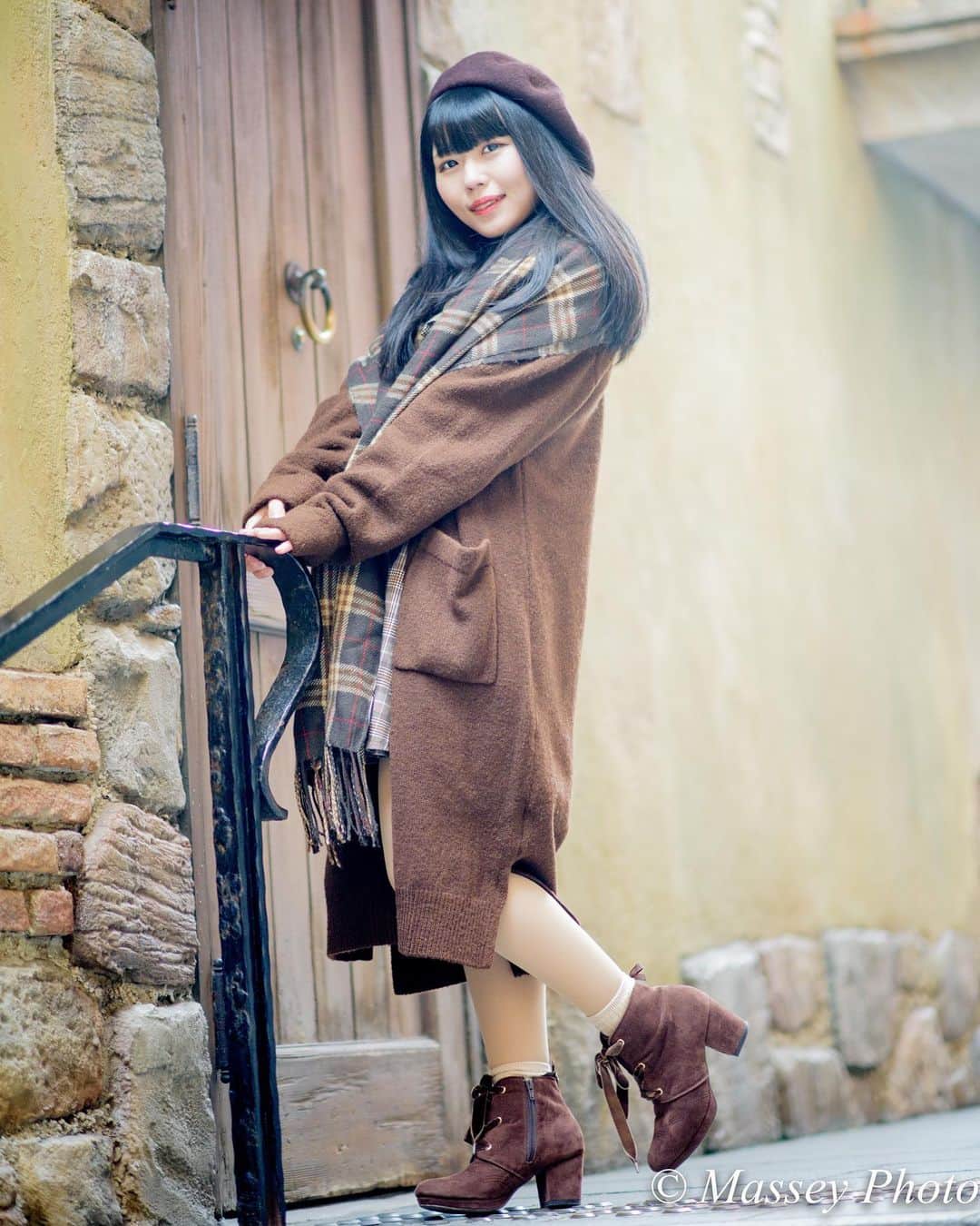 のインスタグラム：「. . . . 東京ディズニーシーで撮った写真です。 モデルは、SAKIちゃんです。 It is a picture taken in the place “Tokyo Disney Sea”. Her name is SAKI. . . #ポートレート #ポートレート女子 #ポートレートモデル #ポートレート撮影 #ポートレート部 #ポートレイト #ポトレ #被写体 #モデル #被写体モデル #写真部 #東京カメラ部 #サロンモデル #撮影会モデル #撮影会の女神さま #portrait #excellent_portraits #girlsphoto #cute #lovers_nippon_portrait #portrait_perfection #portraitphotography #japanesegirl #japanesemodel #model #tokyogirl #모델촬영 #인물사진그램」