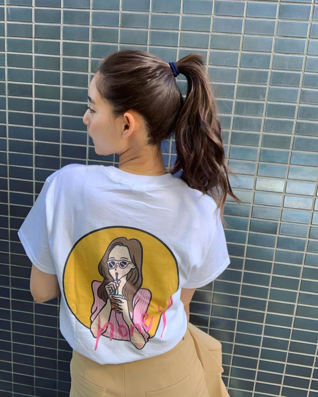 新木優子さんのインスタグラム写真 - (新木優子Instagram)「Tシャツ前も後ろも可愛いんです☺️」3月9日 22時55分 - yuuuuukko_