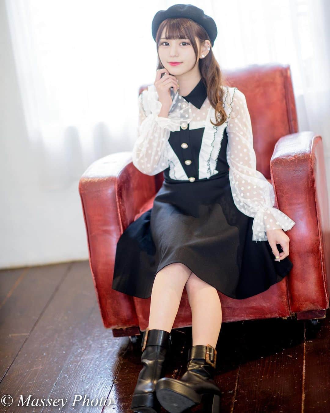 のインスタグラム：「. . . . 「Studio ab,」で撮った写真です。 モデルは、結月ねねちゃんです。 It is a picture taken in the studio “Studio ab,”. Her name is Nene Yuduki. . . #ポートレート #ポートレート女子 #ポートレートモデル #ポートレート撮影 #ポートレート部 #ポートレートモデル撮影 #ポートレイト #ポトレ #被写体 #モデル #被写体モデル #被写体女子 #東京カメラ部 #サロンモデル #ポトレのセカイ #結月ねね #撮影会モデル #撮影会の女神さま #portrait #excellent_portraits #girlsphoto #lovers_nippon_portrait #portrait_perfection #portraitphotography #japanesegirl #japanesemodel #tokyogirl #good_portraits_world #모델촬영 #인물사진」