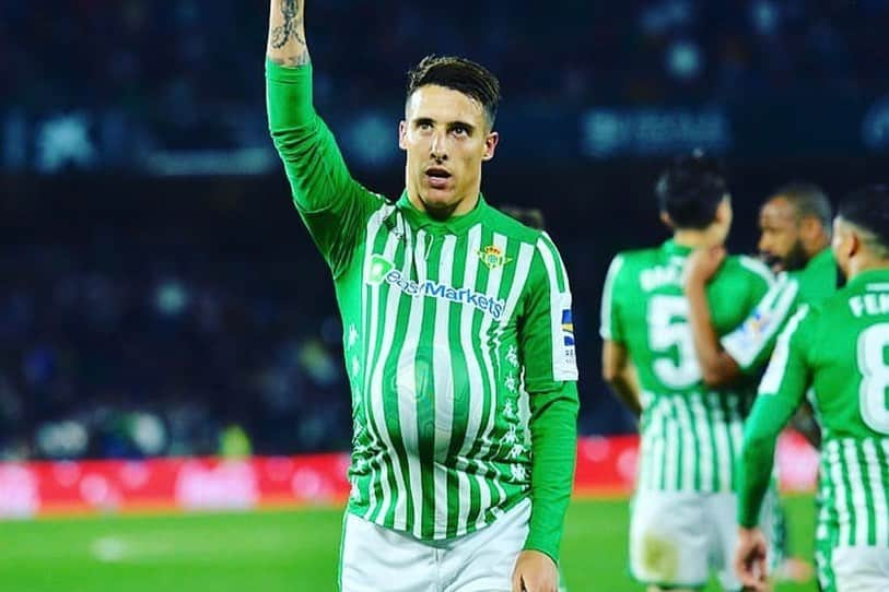 クリスティアン・テージョさんのインスタグラム写真 - (クリスティアン・テージョInstagram)「Noche especial, de las que gustan!!💚 El fútbol siempre da oportunidades para seguir creyendo en uno mismo!!! Grande equipo🔥+3😀 #MushoBetis @realbetisbalompie」3月9日 21時25分 - ctello91