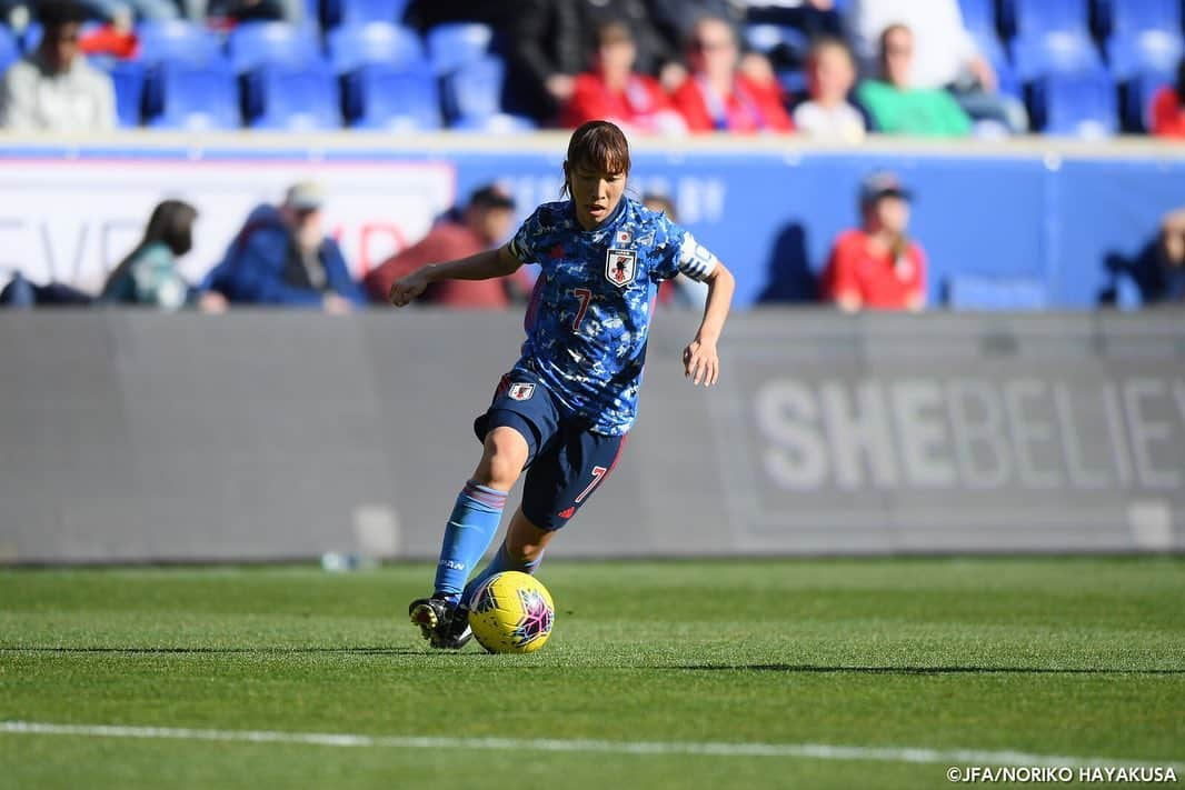 日本サッカー協会さんのインスタグラム写真 - (日本サッカー協会Instagram)「📸Match photos①｜なでしこジャパン、終盤の失点でイングランドに0-1で敗れる ・ 3月8日は#国際女性デー、そして#JFA女子サッカーデー ということで、キラキラと輝く女性の活躍を称えると同時に、なでしこジャパンが女子アスリートや広く女性の活躍を象徴できる存在になれるようにと願いを込めて、選手たちはJFA女子サッカーデーのモチーフカラーである黄色いアームバンドを右腕に巻いてピッチに立ちました。 ・ 2020 #SheBelievesCup 🇯🇵#なでしこジャパン 0-1 イングランド🏴󠁧󠁢󠁥󠁮󠁧󠁿 📅日本時間3/9(月)3:23KO 📍Red Bull Arena 📺NHK BS1で9時～放送 ・ >>NEXT MATCH 📅3/12（木） 9:08KO vsアメリカ 📍Toyota Stadium/USA ・ #nadeshiko #daihyo #jfa」3月9日 21時26分 - japanfootballassociation