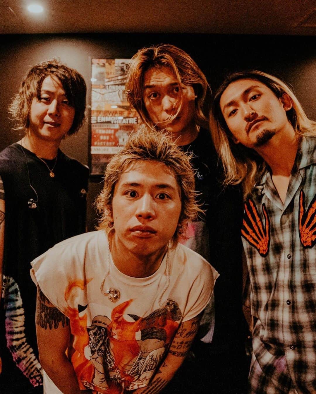 Ryota さんのインスタグラム写真 - (Ryota Instagram)「Thank you for coming to our show in Sydney!!😎 It was a good crowd!!! Can’t wait to see you guys soon!!🙌 Photo by @jessdrews 📸」3月9日 22時10分 - ryota_0809