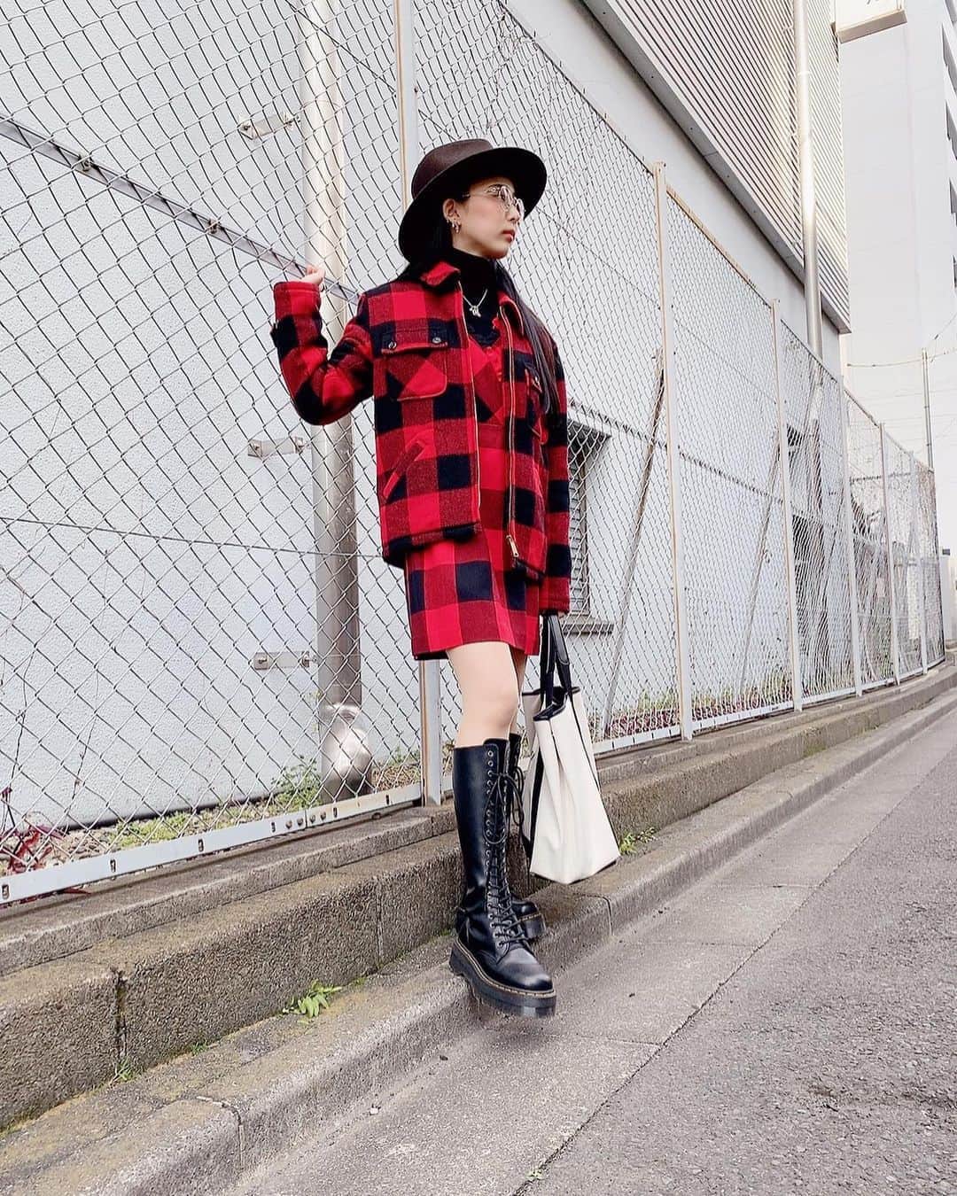 彩姫さんのインスタグラム写真 - (彩姫Instagram)「﻿ ﻿ ありがたいことに。おしゃれなパイセン達にお洋服をいただく事があるんだけども(本当に感謝感激いつもありがとうございます)﻿ ﻿ 偶然。セットアップに出来た #ootd です。﻿ ﻿ ﻿ #bandmaid﻿ #saiki」3月9日 22時15分 - saiki_bandmaid
