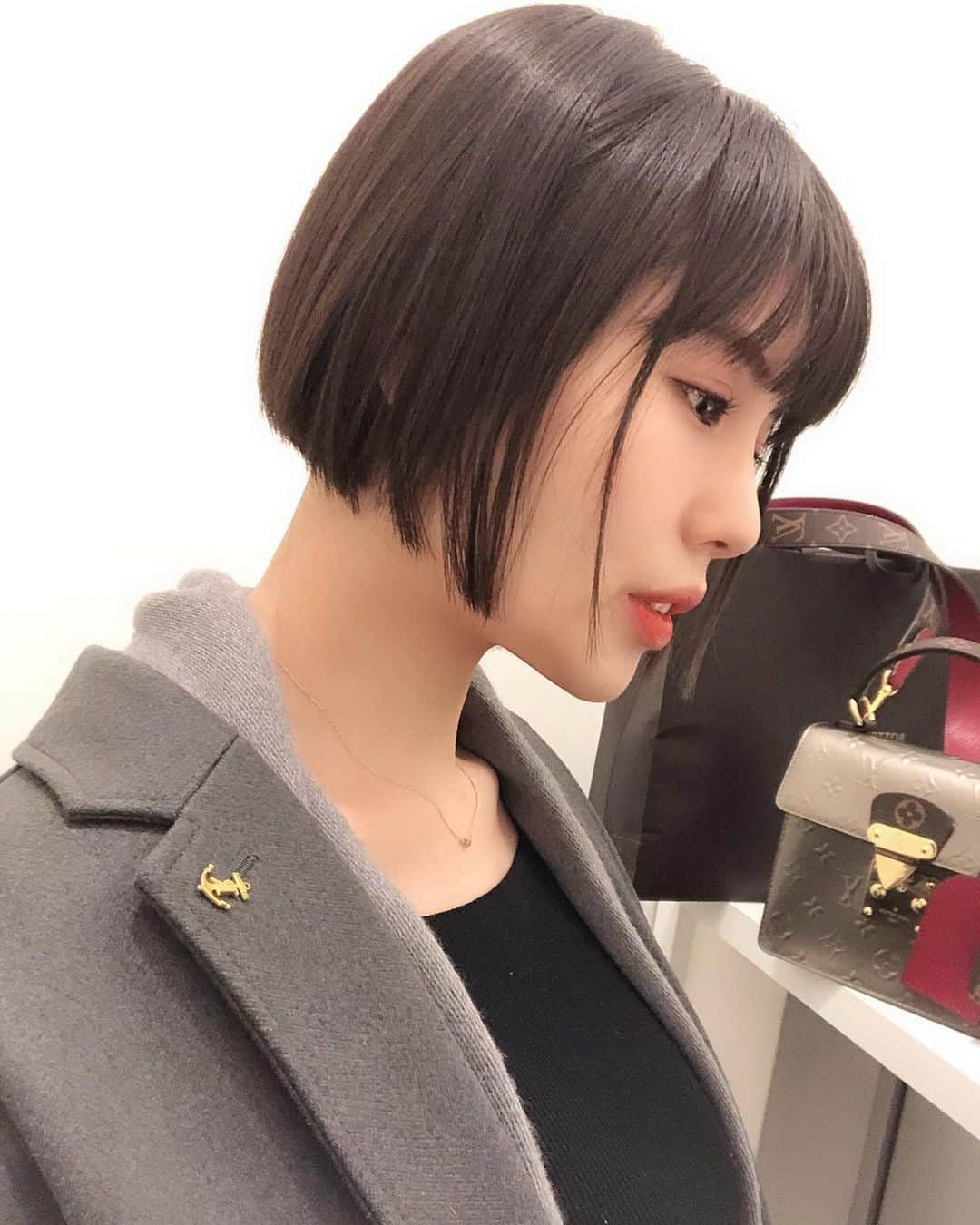 ふしみ彩香さんのインスタグラム写真 - (ふしみ彩香Instagram)「ばっさり✂️🧡 #hairstyle #cloudzero」3月9日 22時38分 - tibino31