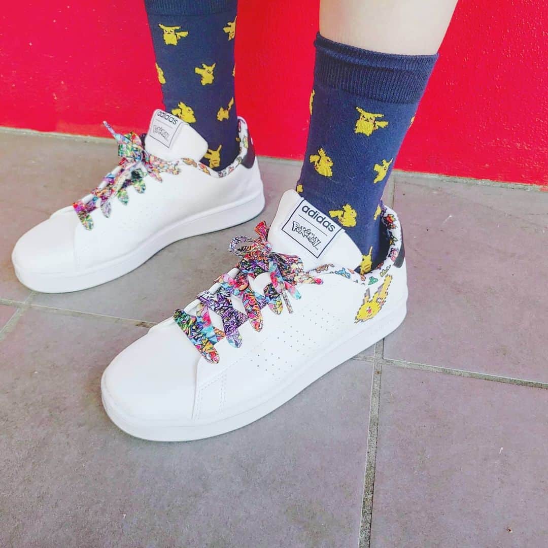 小田桐奈々さんのインスタグラム写真 - (小田桐奈々Instagram)「👟💓 * 靴ひも変えてみたよ、どうかなどうかな(˶﻿ ̇ ̵ ̇﻿˶﻿ ) ポケモンセンターシブヤ限定なの！ 派手きゃわでござるよ😏 * * #スニーカー #ポケモンコラボ #clintonstreetbakingcompany」3月9日 14時25分 - odagirinana