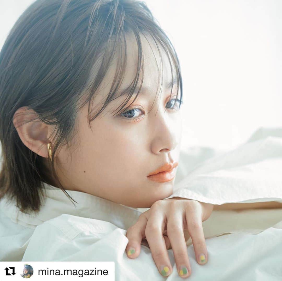 高橋愛さんのインスタグラム写真 - (高橋愛Instagram)「🍊 ㅤㅤㅤㅤㅤㅤㅤㅤㅤㅤㅤㅤㅤ ㅤㅤㅤㅤㅤㅤㅤㅤㅤㅤㅤㅤㅤ #Repost @mina.magazine ・・・ 「この春は、カラーメイクがしたい気分です」企画から、オレンジのワントーンメイクを紹介します！﻿ ﻿ Item 1﻿ コフレドール　3Dトランスカラー アイ＆フェイス OR-21 1,600円＋税(編集部調べ)／カネボウ化粧品(3/16発売) @coffret_dor_official﻿ ﻿ Item 2﻿ ディグニファイド リップス 33 3,200円＋税／セルヴォーク @celvoke.jp﻿ ﻿ Item 3﻿ ロング ラッシュ マスカラ 04 2,800円＋税／トーン @toonecosmetics﻿ ﻿ 発売中のmina4月号をぜひチェックしてくださいね✨﻿ ﻿ #mina #minamagazine #ミーナ #高橋愛 #春コスメ #コスメ #コスメマニア #コスメ好きさんと繋がりたい #コスメ購入品 #メイク #メイクアップ #メイク好きさんと繋がりたい #メイク好き #メイク方法 #オレンジメイク #オレンジカラー」3月9日 15時24分 - i_am_takahashi