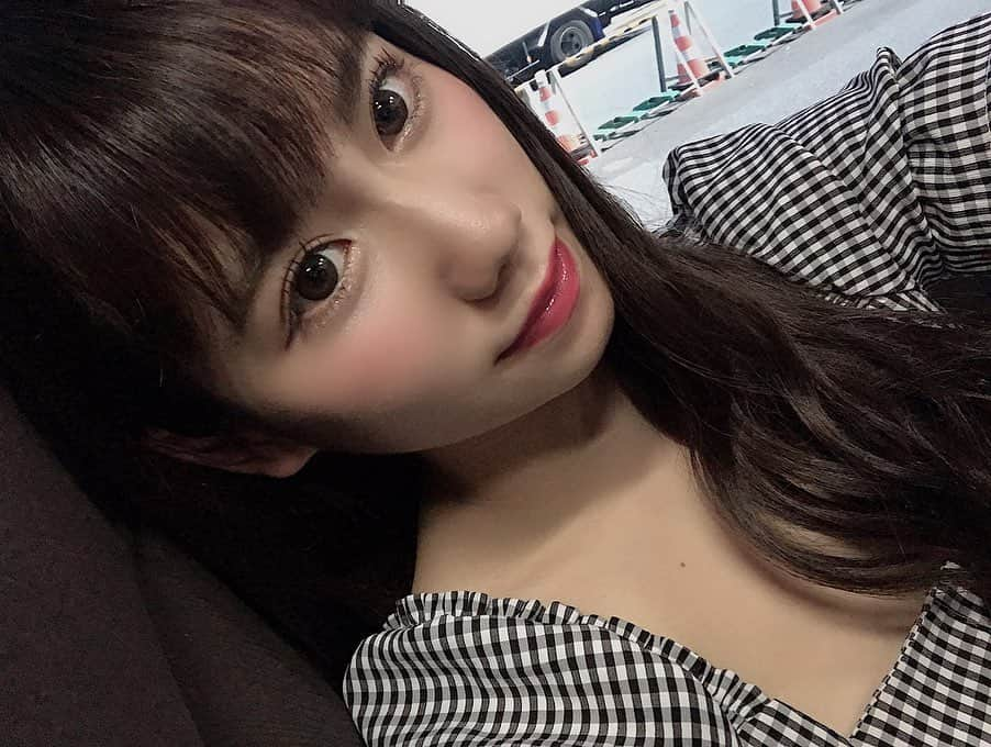 石田優美さんのインスタグラム写真 - (石田優美Instagram)「﻿ ﻿ ﻿ ﻿ 😐🙂﻿ ﻿ ﻿ ﻿」3月9日 15時29分 - yu_mi_1012