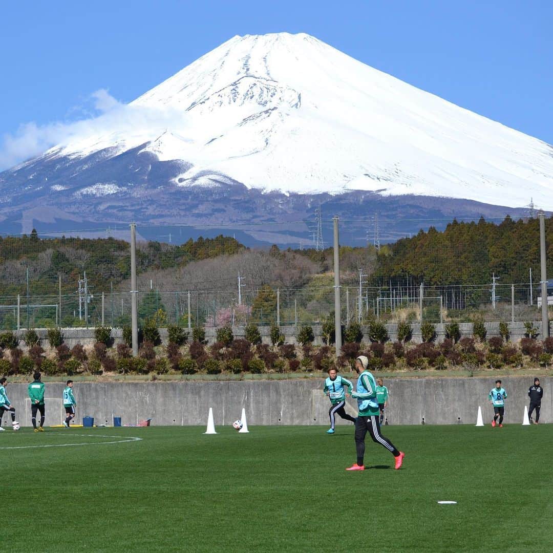のインスタグラム：「3.9 #todaystraining  #yamaga #今日のトレーニング #富士山をバックに🗻」