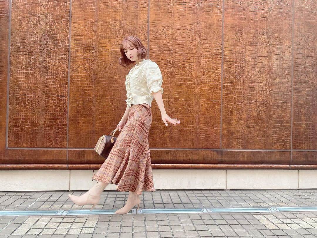 三上悠亜さんのインスタグラム写真 - (三上悠亜Instagram)「昼間はあったかくて 過ごしやすい😽❤︎ カーディガン可愛くてお気に入り🧏🏻‍♀️ #ゆあ服」3月9日 16時05分 - yua_mikami