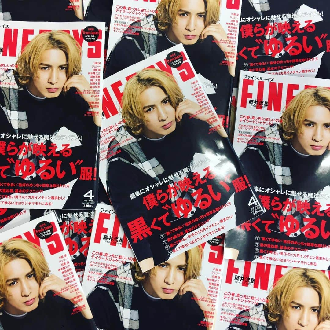 FINEBOYSさんのインスタグラム写真 - (FINEBOYSInstagram)「FINEBOYS4月号は本日発売です。 巻頭特集は、僕らが映える 黒くてゆるい服。 表紙は #藤井流星 さんです。 お近くの書店、コンビニにてチェックしてくださいね。  #ファインボーイズ  #fineboysmagazine #小瀧望 #ジェシー #目黒蓮 #松井健太 #長倉佑樹 #鈴木志遠 #青木悠 #杉野遥亮  #神木隆之介 #TravisJapan #牧野真莉愛 #飯島寛騎 #岡山天音 #加藤小夏 #井桁弘恵 #juicejuice #よしみち #又吉直樹」3月9日 16時14分 - fineboys_jp