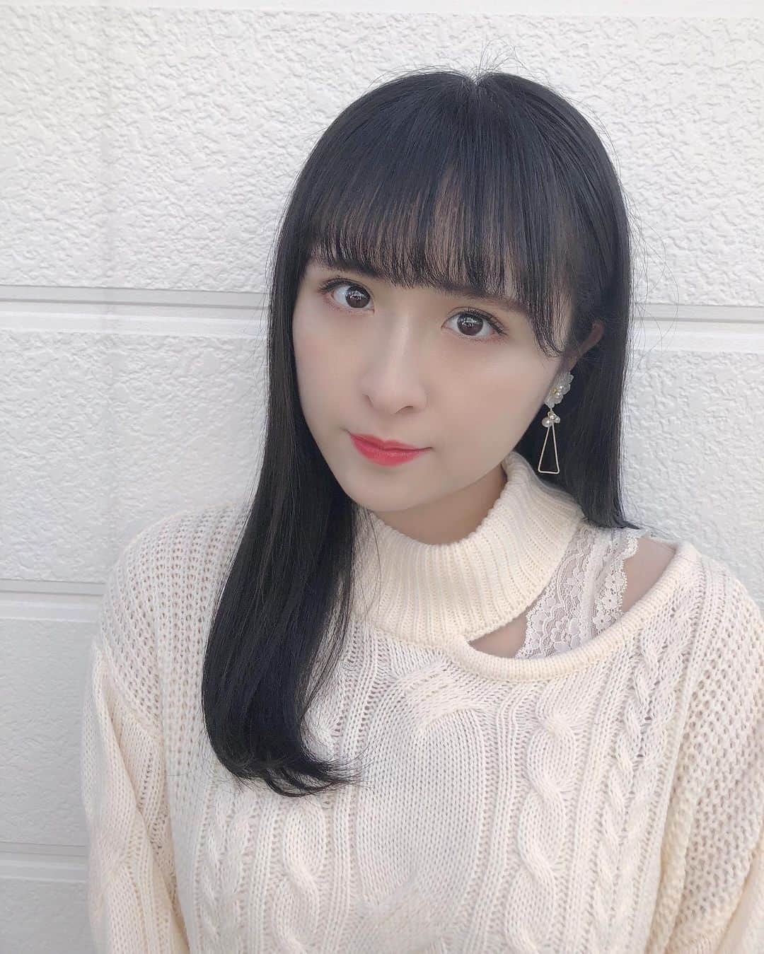 川本紗矢さんのインスタグラム写真 - (川本紗矢Instagram)「髪サラサラに復活した〜💇‍♀️ . あと最近は…このハイライト使い始めました! #clio の #プリズムエアーハイライター 01❤︎」3月9日 16時52分 - sayaya_38