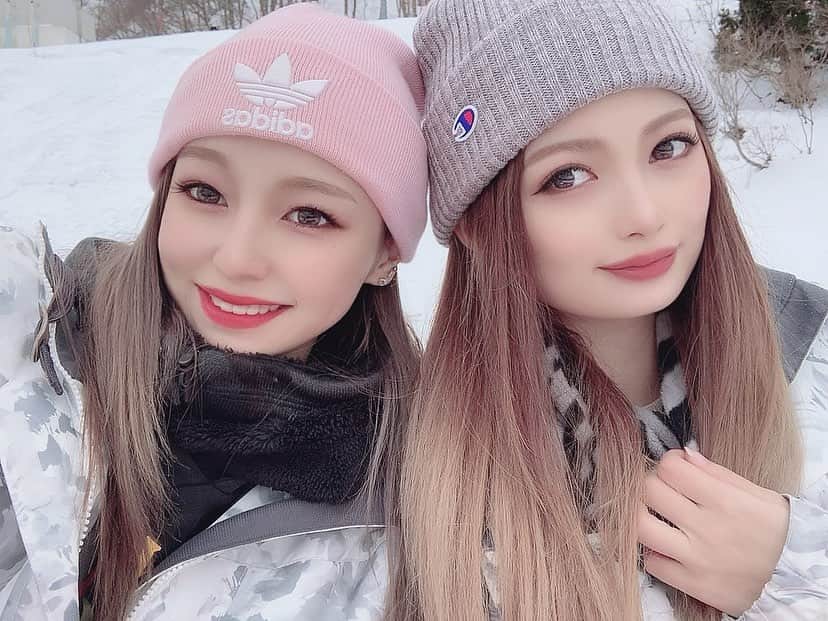 鈴木ユリアさんのインスタグラム写真 - (鈴木ユリアInstagram)「. 昨日スノボーしにまたまた新潟に⛄️ . 昨日でだいぶ滑れるようになったから また早く行きたいなぁ(笑) . 定期的に会えてるね。たまきち。らぶf^_^;」3月9日 17時15分 - yuria_suzuki