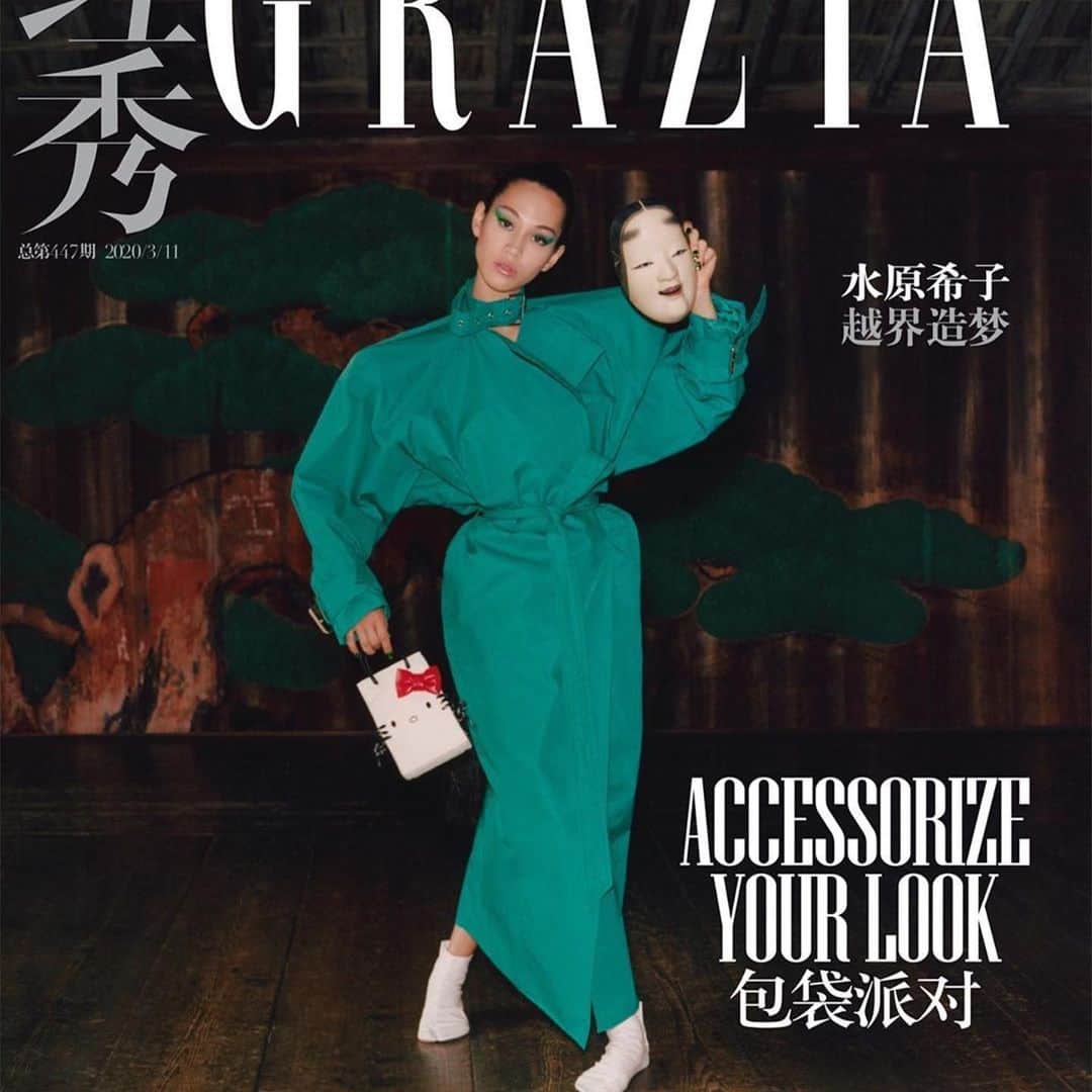 三浦加納子のインスタグラム：「New work  GLAZIA China  #Repost ・・・ @i_am_kiko on @graziachina  photo @jinjiaji /style @hubertchen / makeup&hair @rieshiraishi1220 /manicure @kanakomiura @xmxonxax . . . . #balenciaga @gvasaliaga #hellokitty #kikomizuhara」