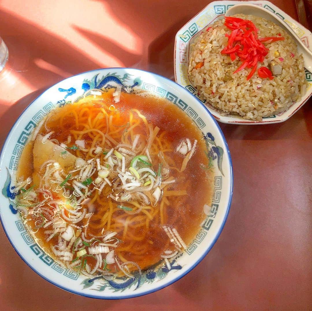 池内万作さんのインスタグラム写真 - (池内万作Instagram)「今日はあれこれ用事がてら小田原で昼ご飯。 あー美味しかった。 オムライスやレバニラもなかなか気になるのでありましたとさ。 #イケウチ家のグルメ旅 #麺でした」3月9日 18時26分 - mandeshita