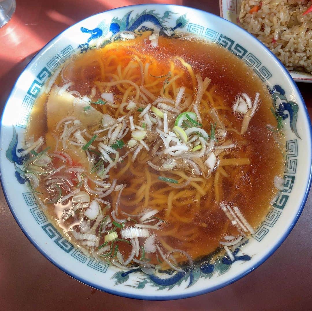 池内万作さんのインスタグラム写真 - (池内万作Instagram)「今日はあれこれ用事がてら小田原で昼ご飯。 あー美味しかった。 オムライスやレバニラもなかなか気になるのでありましたとさ。 #イケウチ家のグルメ旅 #麺でした」3月9日 18時26分 - mandeshita