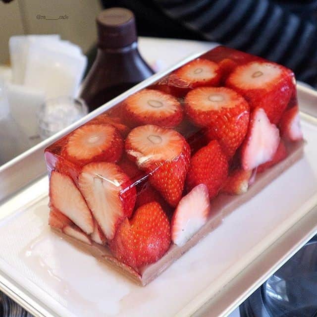 UWASAのグルメインスタ