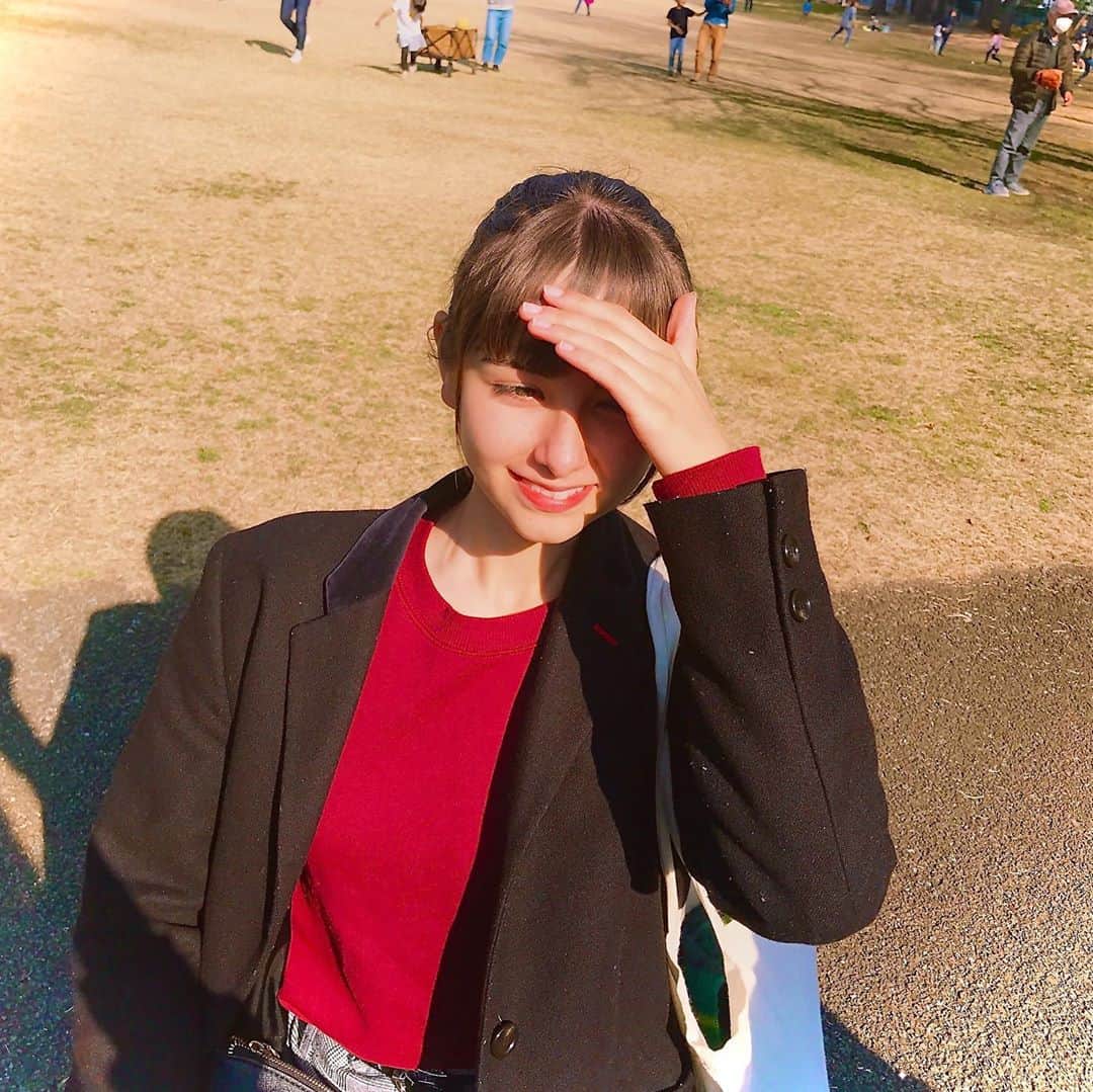 嵐莉菜さんのインスタグラム写真 - (嵐莉菜Instagram)「眩しいけど、今が1番いい季節 ☀︎ #嵐莉菜 #まだ #中学生」3月9日 19時28分 - lina_arashi