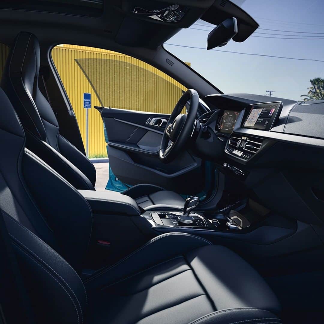 BMW Japanさんのインスタグラム写真 - (BMW JapanInstagram)「【プレオーダー受付中】 3月31日まで、プレオーダー受付中。ニューBMW 2シリーズ グラン クーペをいち早く手に入れるチャンス。 先着500名様にはBMWドライブレコーダーAdvanced Car Eye 2のプレゼント特典もご用意しています。 . 先進テクノロジーを搭載したニューBMW 2シリーズ グラン クーペ。コンパクト・クラスの常識を超える。美しいデザインに、優れた実用性が魅力。 . 詳しくは公式サイト内プレオーダーサイトまで。 . #THE2 #BMW #BMWJapan #駆けぬける歓び」3月9日 20時00分 - bmwjapan