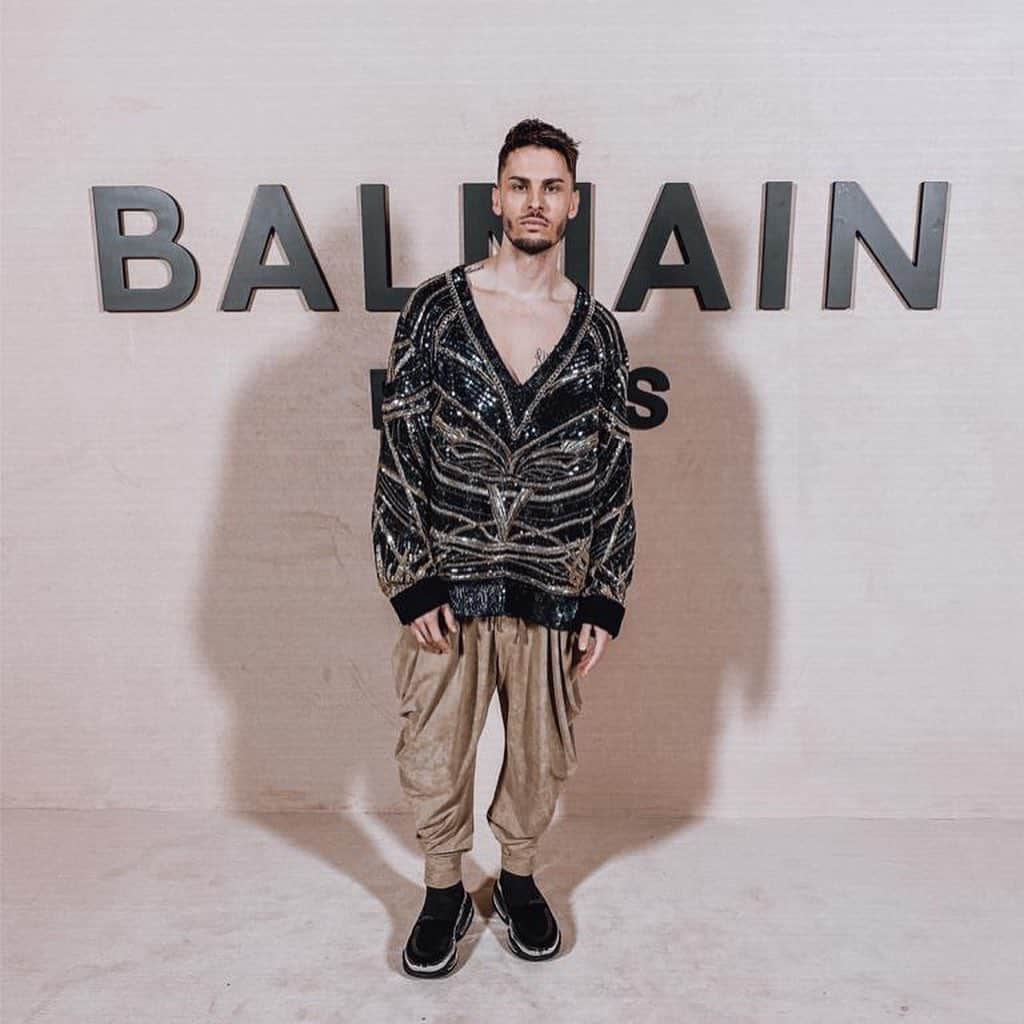 Baptiste Giabiconiさんのインスタグラム写真 - (Baptiste GiabiconiInstagram)「-Paris Fashion Week 20-with my agency @wonderwallagency  #leaelui #pfw2020 #paris #dior #ysl #balmain #lacoste #shows」3月9日 20時40分 - baptiste.giabiconi