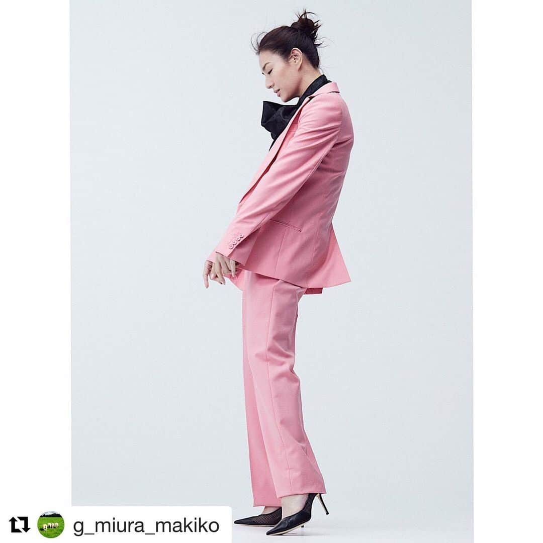 佐々木貞江さんのインスタグラム写真 - (佐々木貞江Instagram)「Thank you 🙏  桜色を纏う　 #Repost @g_miura_makiko with @get_repost ・・・ in the pink🌸 cherry blossoms to wear  @mrs._magazine  photo @yusukemiyazaki  make up @sadaebam  hair @koichi_nishimura_  styiing @g_miura_makiko  model @loin.official  桜色を纏う」3月10日 7時44分 - sadaebam