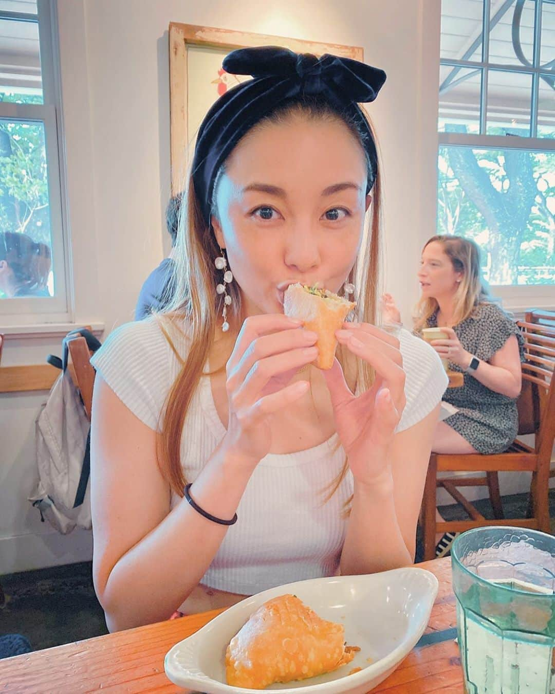 伊藤歩さんのインスタグラム写真 - (伊藤歩Instagram)「🌺🌺🌺🌺🌺🌺🌺 #maui #island #hawaii #foodgram #eatgoodfeelgood」3月10日 8時03分 - ayumi__ito